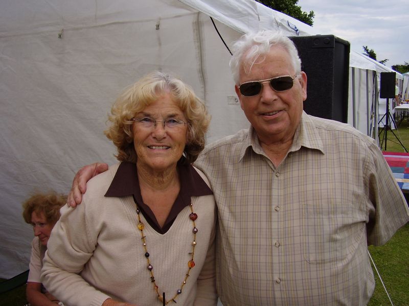 119 Barbara and Tony Davies.JPG